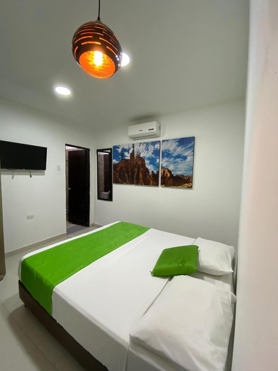 Hotel Sol Del Desierto Villavieja Esterno foto